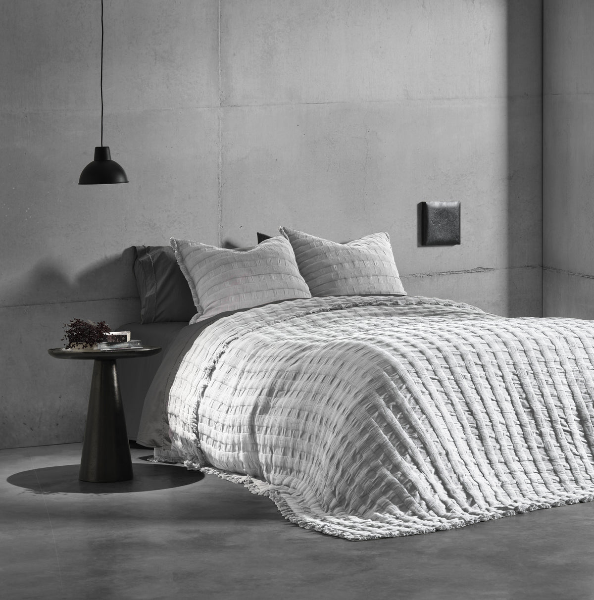 Detalle de colcha Malthe para cama Casa Seconda