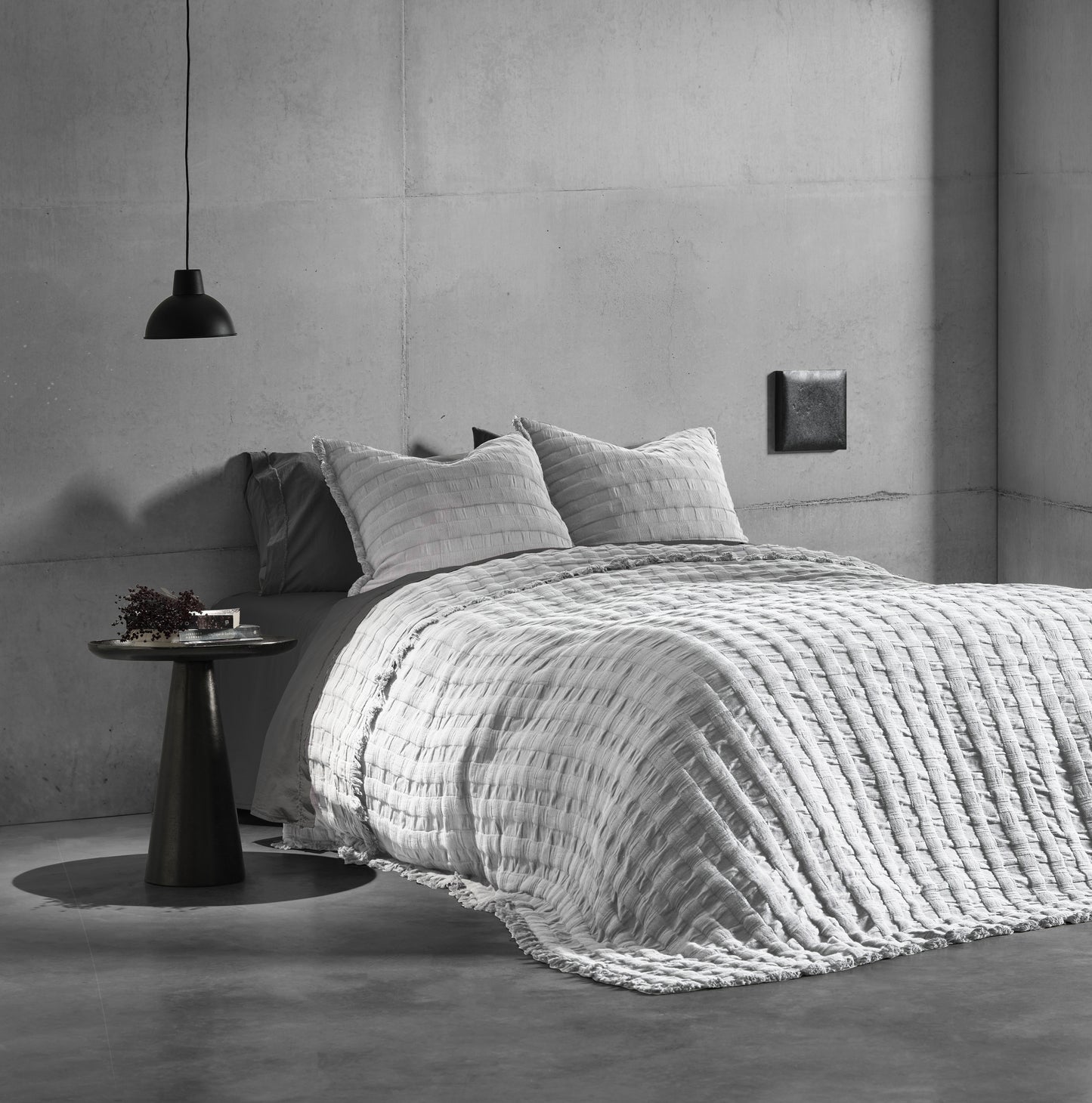 Detalle de colcha Malthe para cama Casa Seconda
